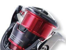 Daiwa Naviják Fuego LT 4000-C (2)