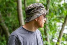 Avid Carp Klobouk Distortion Dark-Camo Bucket Hat (6)