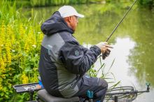 Preston Innovations Oblek Celcius Suit (8)