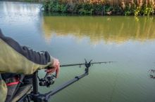 Korum Rameno Teleskopické XS Feeder Arm (14)