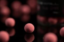 Sticky Baits Neutrálně Vyvážené Boilie The Krill Wafters Pink Ones 130 g 16 mm (2)