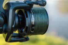 Korum Splétaná Šňůra Limitless Sinking Feeder Braid 300 m (6)