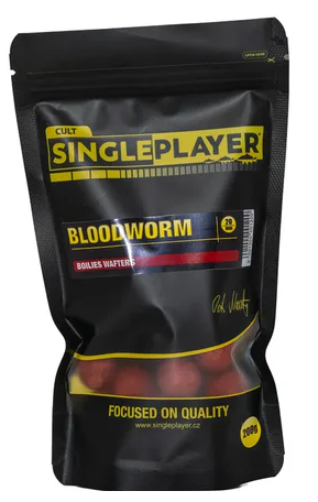 Levně Singleplayer vyvážené boilies wafters bloodworm 200 g 20 mm