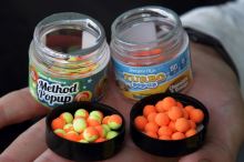 Benzar Mix Plovoucí Boilies Pop Up Bicolor Method 7 mm (1)