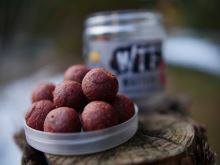 G.B.U. Vyvážené Boilies WTF Jack-S 120 g (1)