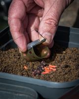 Matrix Krmítko Plastic Open Ended Feeder M (16)