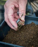 Matrix Krmítko Plastic Cage Feeder XS (16)