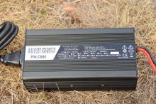 Mivardi Lithiová Baterie M-CELL 12 V 100 Ah + 20 A Nabíječka (14)