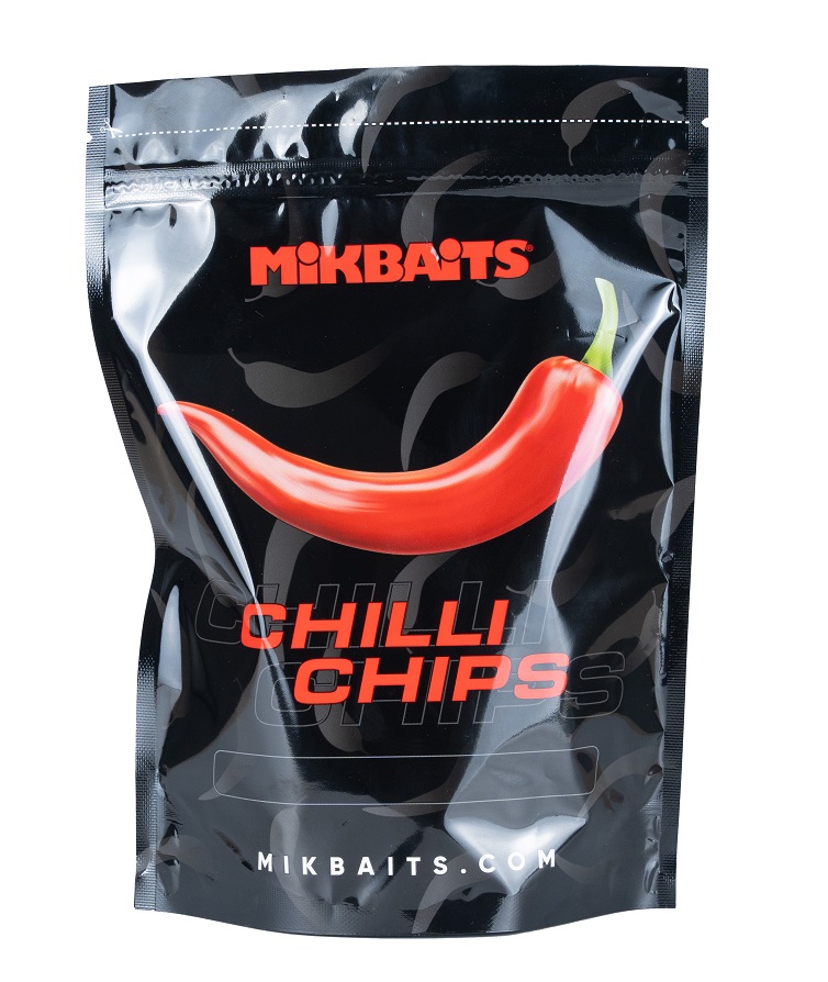 Mikbaits boilie chilli chips chilli jahoda - 2,5 kg 20 mm