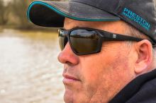 Preston Innovations Polarizační Brýle Absolute Wrap Sunglasses Amber Brown (3)