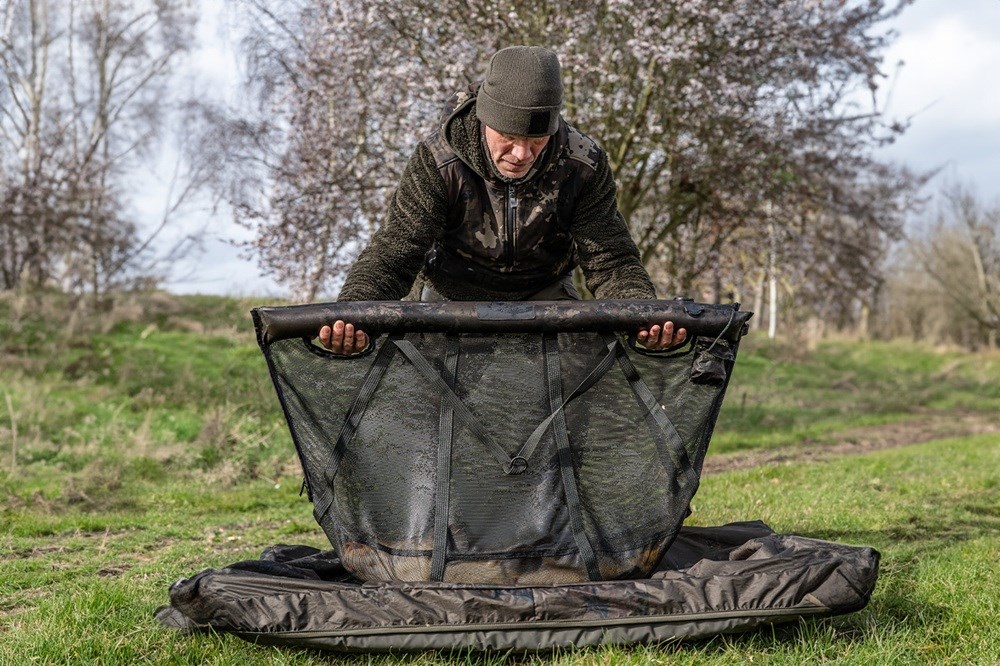 Nash Vážící Sak Scope OPS Inflatable Retainer Sling XL (9)