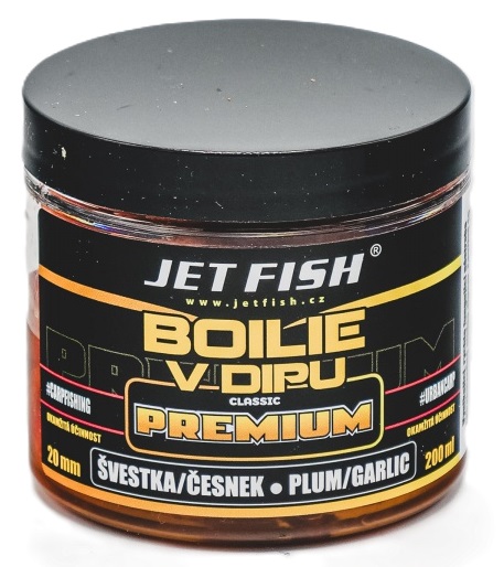 Jet fish boilie v dipu premium clasicc 200 ml 20 mm - švestka česnek
