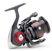 Daiwa Naviják 20 Tournament 3010 QD DH (1)
