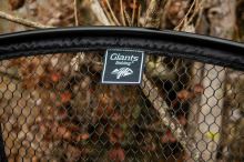 Giants Fishing Plovoucí Podběrák s Pogumovanou Síťkou Luxury X-Large Float 2,52 m 80x70 cm (11)