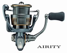 Daiwa Naviják 23 Airity LT 2000S-H (1)