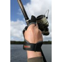 Taska Rukavice na daleké nahazování a zakrmování levá (3)