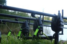 Fox Klip Na Vlasec Black Label Adjustable Rod Clip (5)