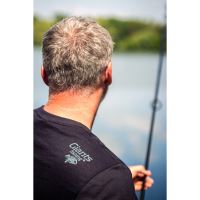 Giants Fishing Tričko Modré Rybář s Kaprem (7)