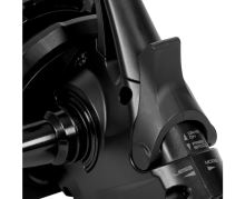 Avid Carp Naviják Revolve 8000FS (1)