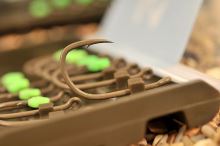 Korda Háčky Kaptor Wide Gape Gravel 10 Stuck (2)