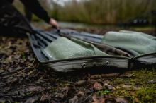 Nash Taška Subterfuge Bushwhacker & Prodding Stick Bag (7)