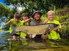 TB Baits Vyvážené Boilie Balanced + Atraktor Amur 100 g (3)