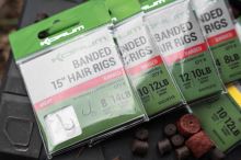 Korum Návazec Banded Hair Rigs Barbless 8 ks Délka 15" (3)