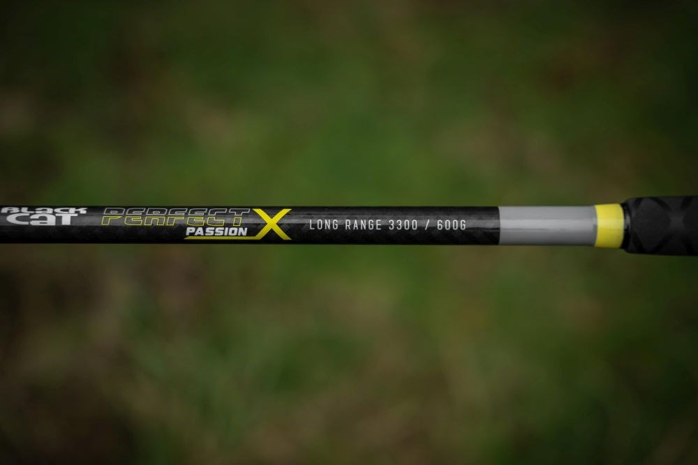 Black Cat Prut Perfect Passion X Long Range 3,30 m 600 g 2-Díl (4)
