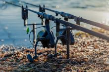 Fox Hrazda Black label Slim Buzz Bars 2 Rod (1)