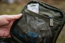 Nash Pouzdro Subterfuge Tackle Pouch Large (1)