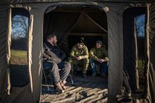 RidgeMonkey Bivak EscAPE XF2 Standard + Předsíň Plus Porch Extension (1)