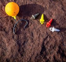 Giants Fishing Kolíček S Očkem Elements Pop Up Pegs Mix Colour 12 ks (1)