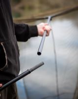 Fox Podběrák Eos-X Landing Net 1,8 m 42" 2-Díl (13)