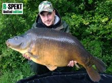 R-SPEKT Kšiltovka Camou (9)