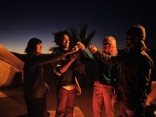 Stanley Dárkový Set Adventure Series Placatka/Butylka 250 ml + Panáky 4ks Černá (4)