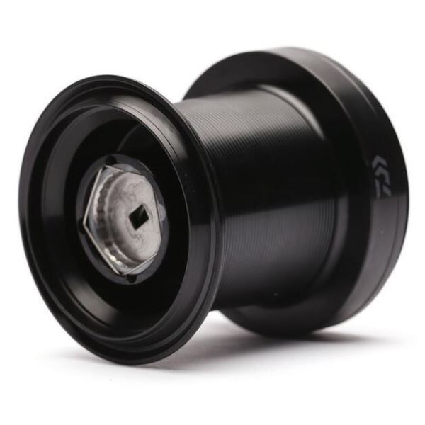 Daiwa Náhradní Cívka Emblem 45SCW 5000 QD