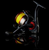 Savage Gear Naviják SG2 4000 FD + Splétaná Šňůra (2)