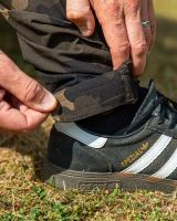 Korda Kalhoty Original Kombats Dark Kamo (7)