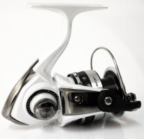Daiwa Naviják Laguna E 3000 B (2)