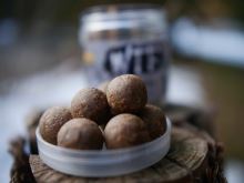 G.B.U. Vyvážené Boilies WTF Anarchy 120 g (1)