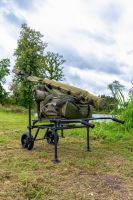 Korum Příslušenství na Vytvoření Vozíku z Křesla S23 Twin Wheel Barrow Kit (3)