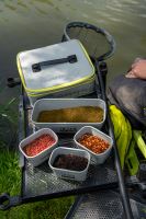 Matrix Pouzdro Chladící EVA Bait Cooler Tray (13)