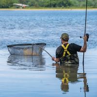 Avid Carp Podběrák Revolve Net 2 PC 8 FT 42'' (9)