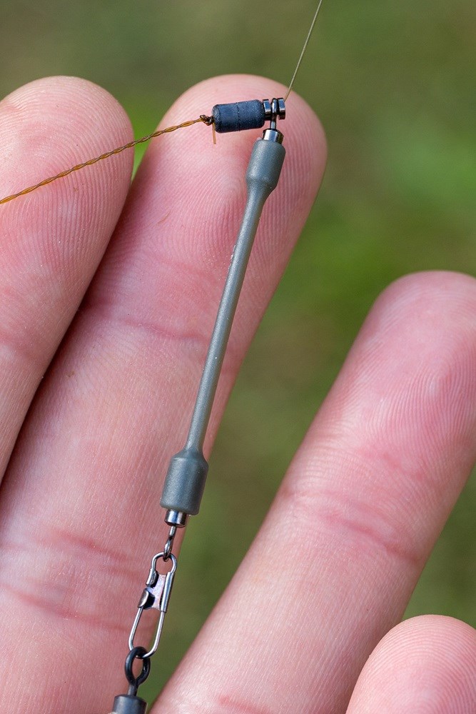 Preston Innovations Závěska Feeder Links Stiff 2 ks (15)